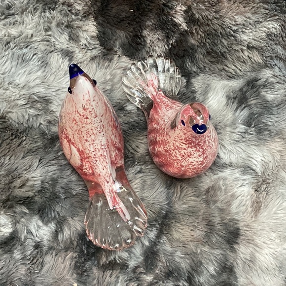 Two Glass Art red Birds with black beaks - Picture 11 of 16
